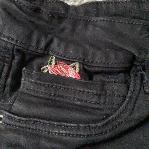 Black jeans short - Picture 3 of 5